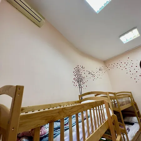 Hostel Dja *