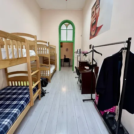 Hostel Dja